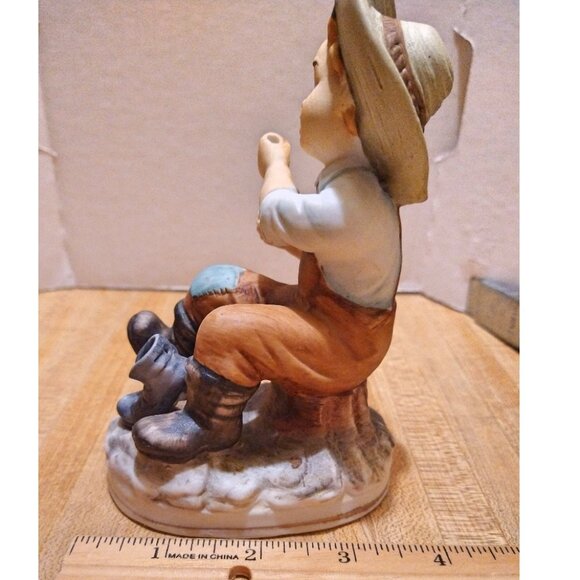 Vintage Country Boy Fishing Ceramic Figurine Statue Pole Missing - Picture 15 of 16
